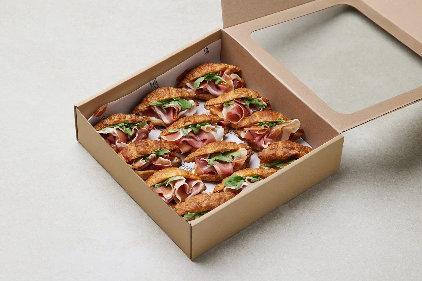 Box mini croissantov