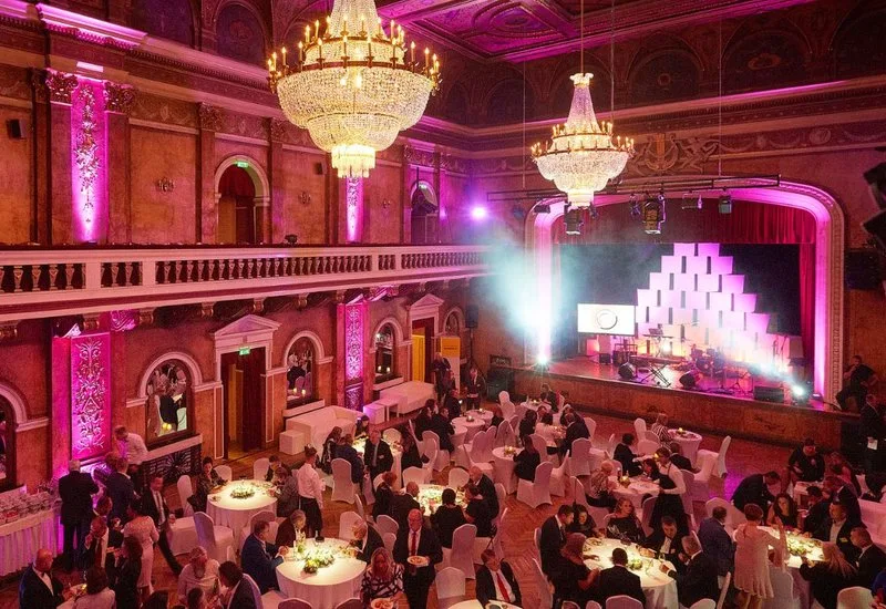 Business Club for innogy in a historic hall